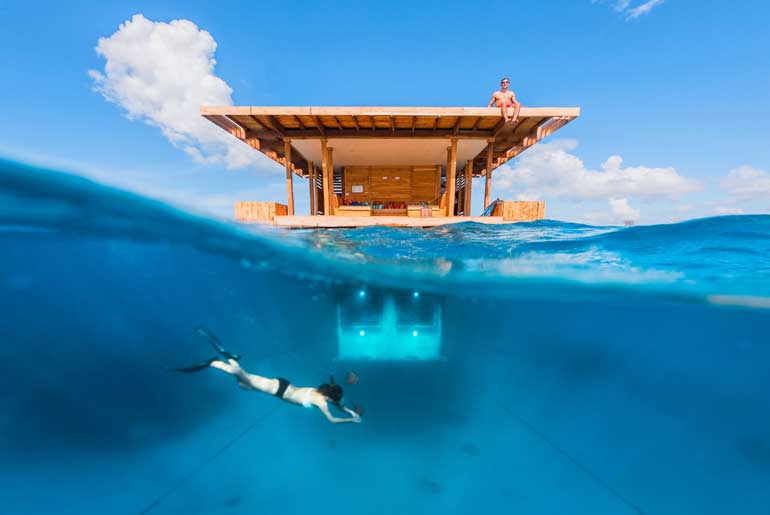 chambre-sous-marine-underwater-room-pemba-manta-resort