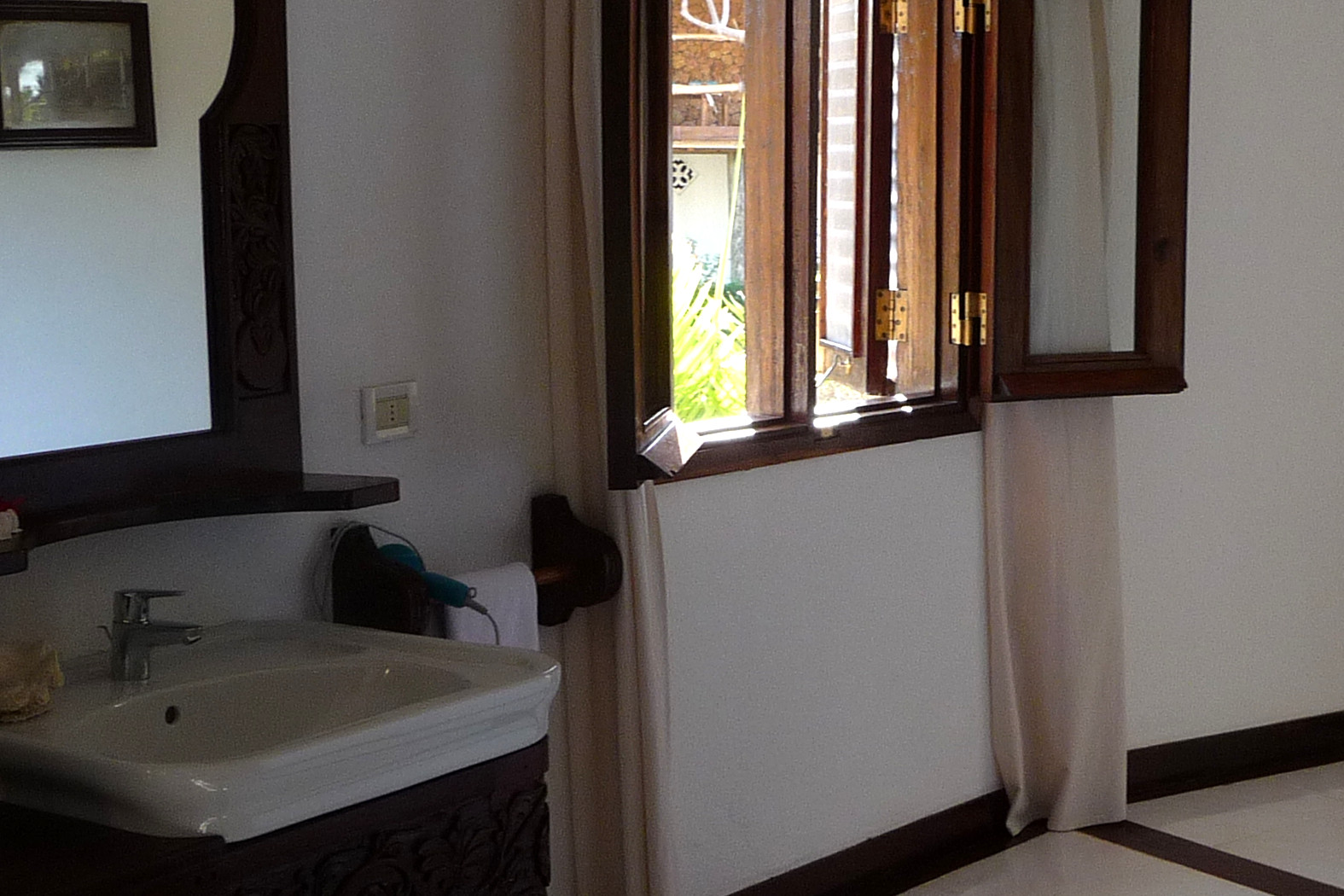 hotel-img