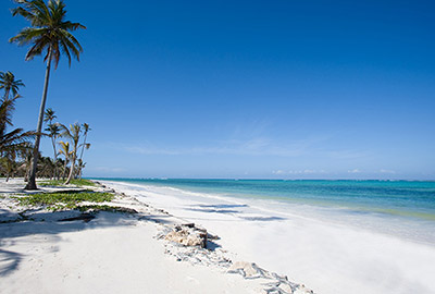 La plage de Bwejuu l'une des dix plus belles plages du monde selon le magazine CONDE NAST