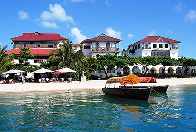 Stone Town vue depuis un bateau