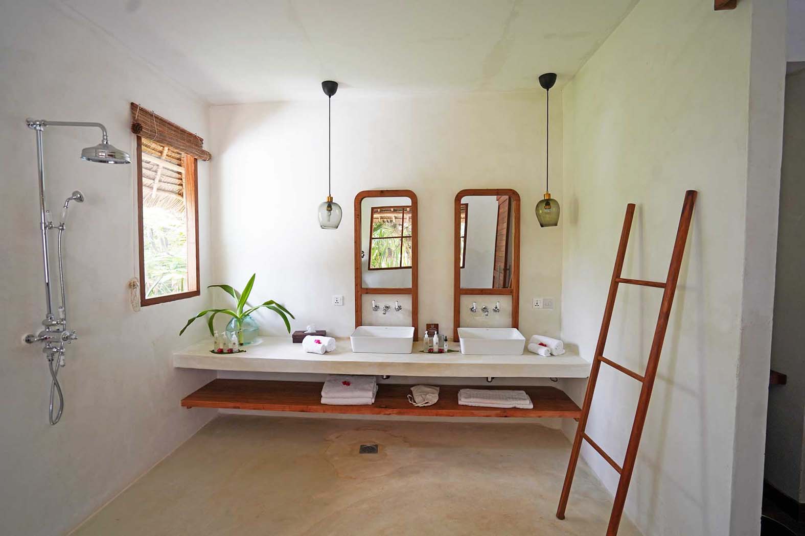 hotel-img
